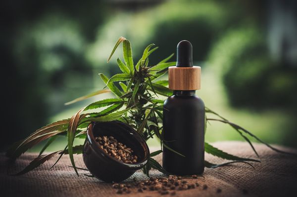 Jak poprawić swoje samopoczucie dzięki naturalnym produktom wellness?